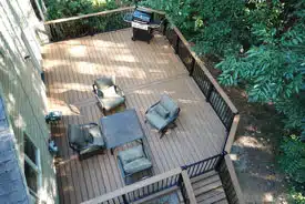Deck Replacement by Custom Deck Creations
